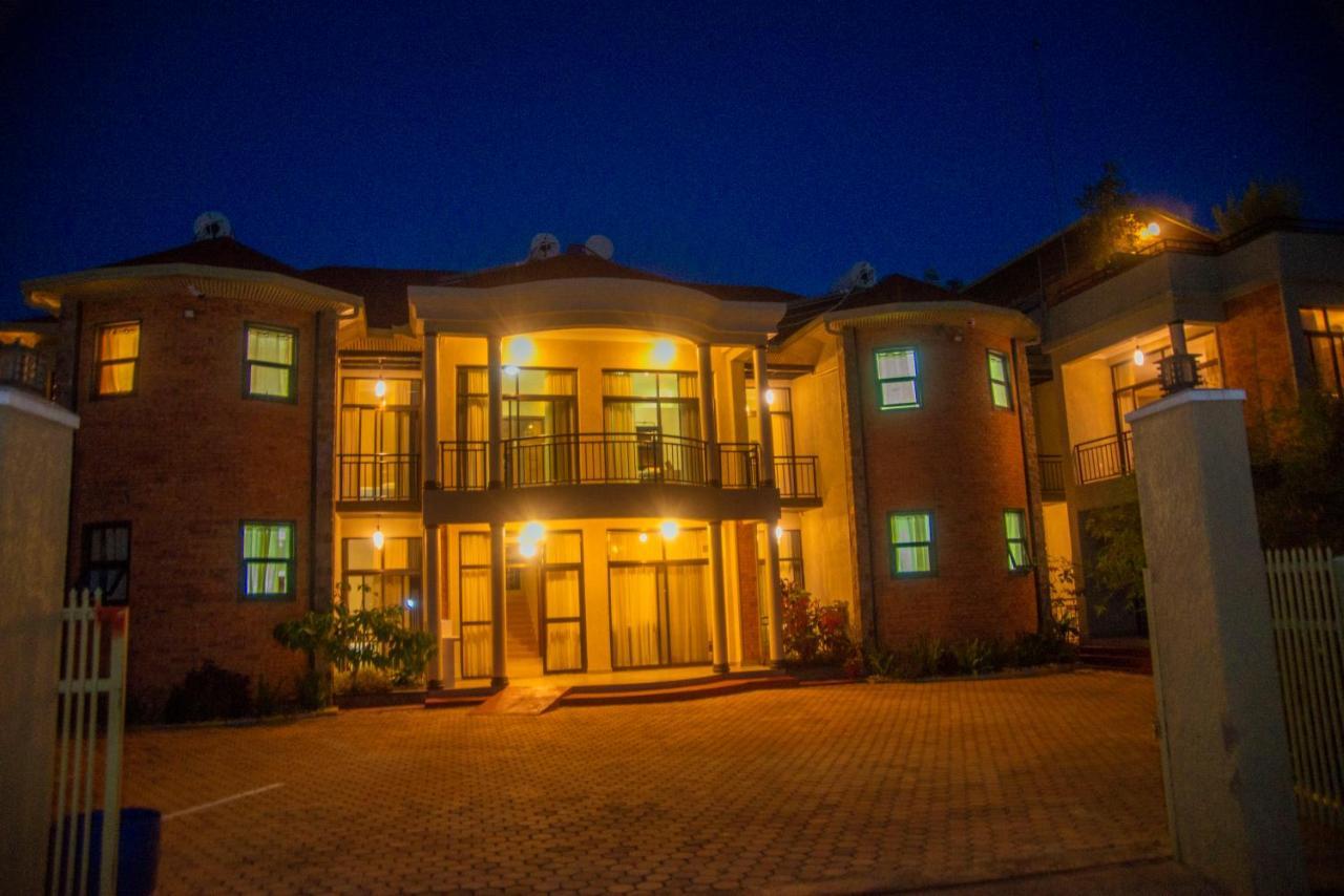 Quality Inn Hotel Kigali Bagian luar foto